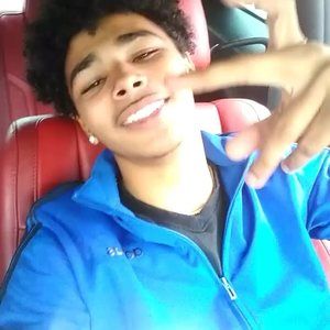 Meet your Posher, Logan